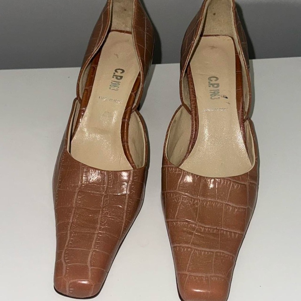 C.P. 1963 Tan Croc-Embossed Heels